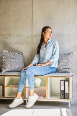 Novigami Quube Stand